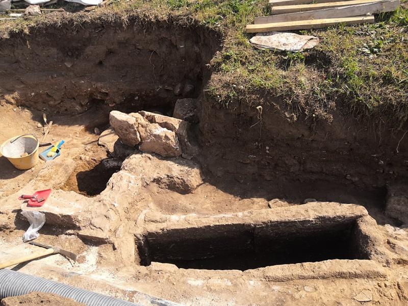 Scoperte tre tombe antiche durante i lavori Asa a Baratti